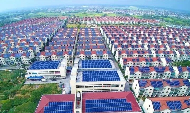 光伏發(fā)電“租房頂、免費(fèi)裝”新套路，警惕陰陽(yáng)合同，天上不會(huì)掉餡餅！